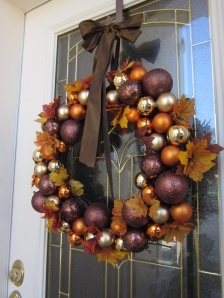 Nest Handmade: Ornament Wreath